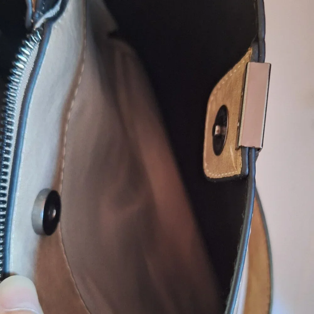 Vegan Leather Handbag - Picture 9 of 10